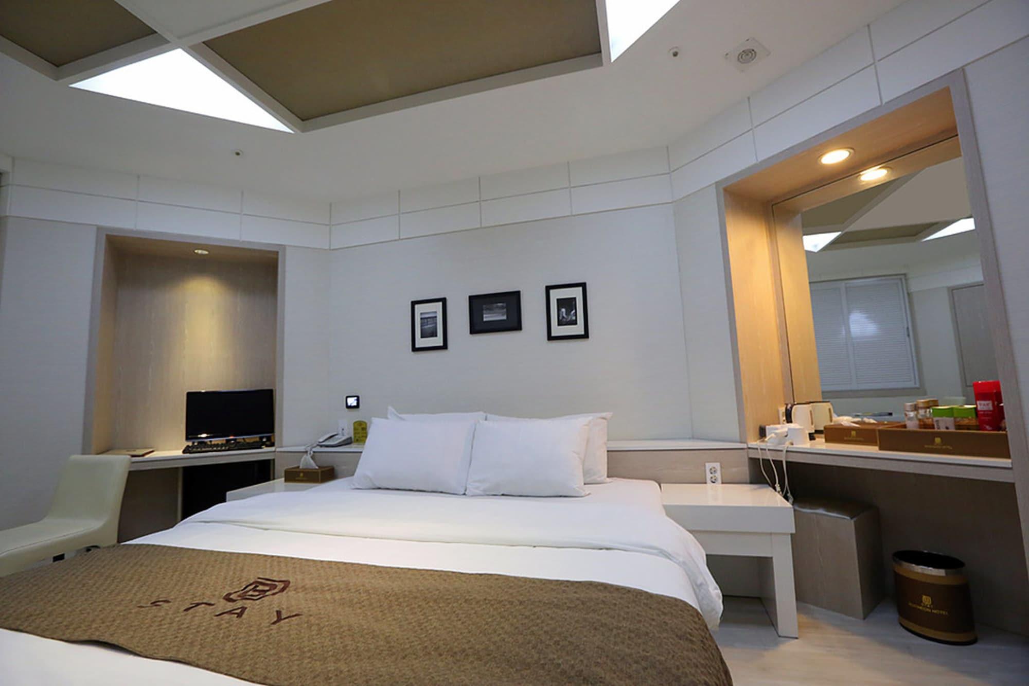 Bucheon Hotel Екстериор снимка