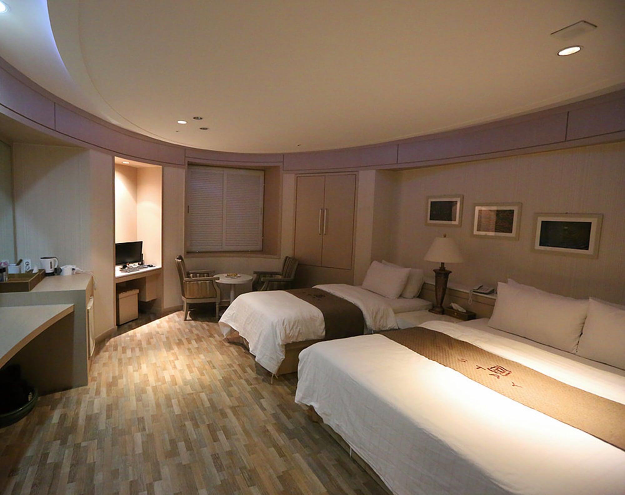 Bucheon Hotel Екстериор снимка