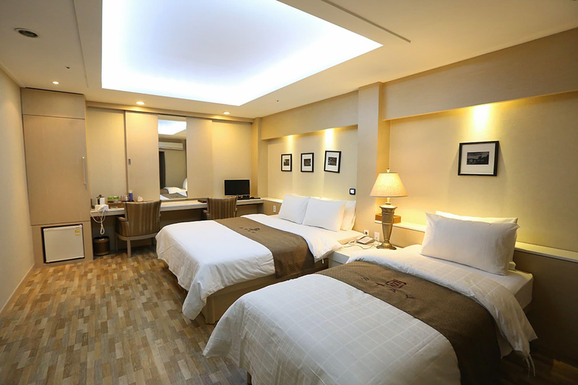 Bucheon Hotel Екстериор снимка