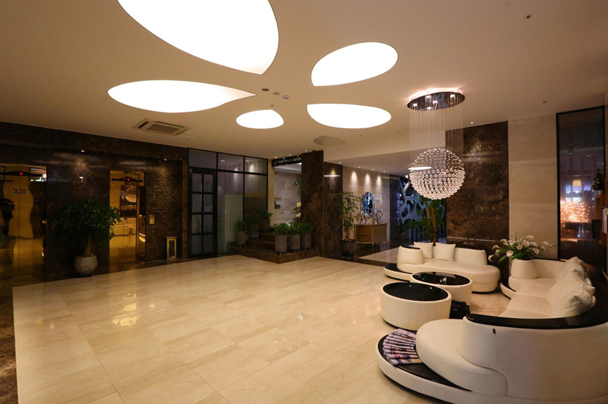 Bucheon Hotel Екстериор снимка